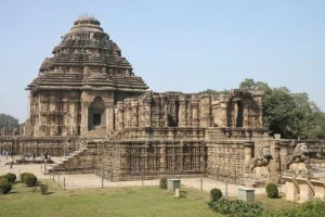 Konark & Chilika Day Trip 