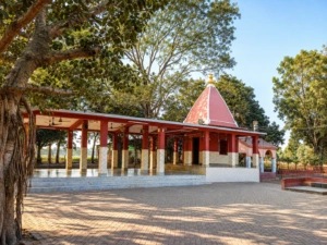 Kankalitala Temple near Shantiniketan for senior travellers